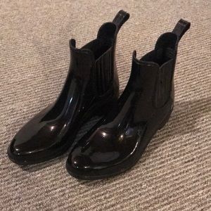 Gap Rubber Rain Booties ☔️